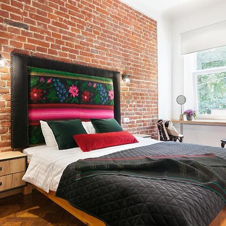 Gallery Art Apartment Lviv Bagian luar foto