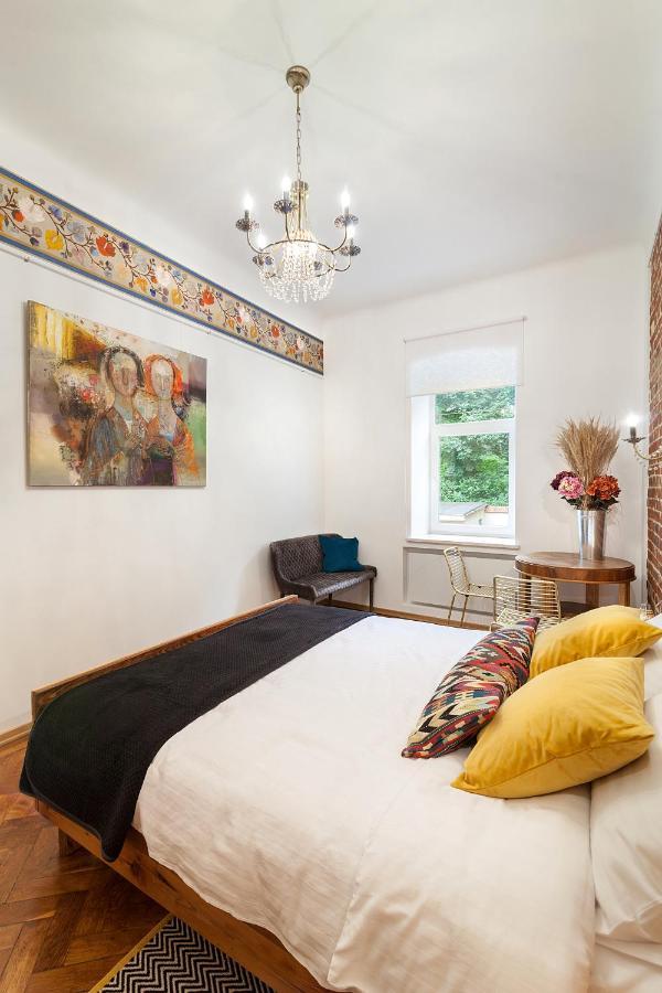 Gallery Art Apartment Lviv Bagian luar foto
