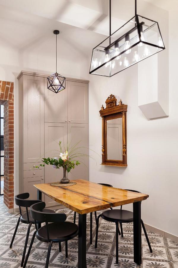 Gallery Art Apartment Lviv Bagian luar foto