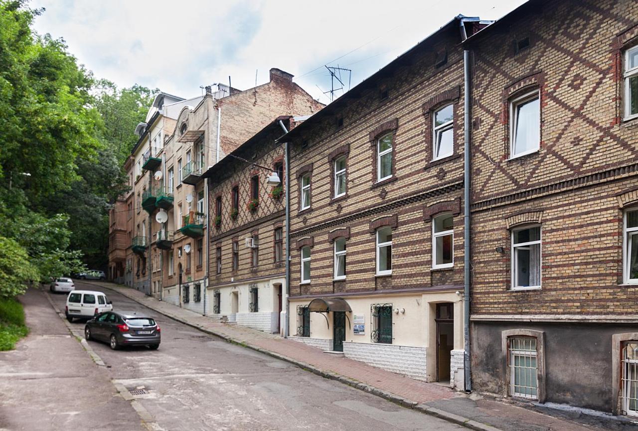 Gallery Art Apartment Lviv Bagian luar foto